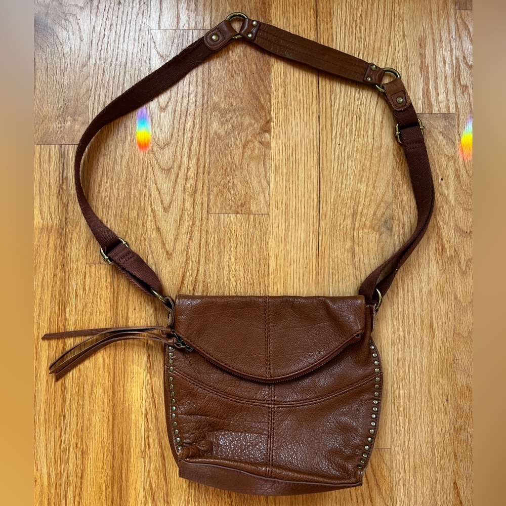 the Sak 60's/70's vintage style bag